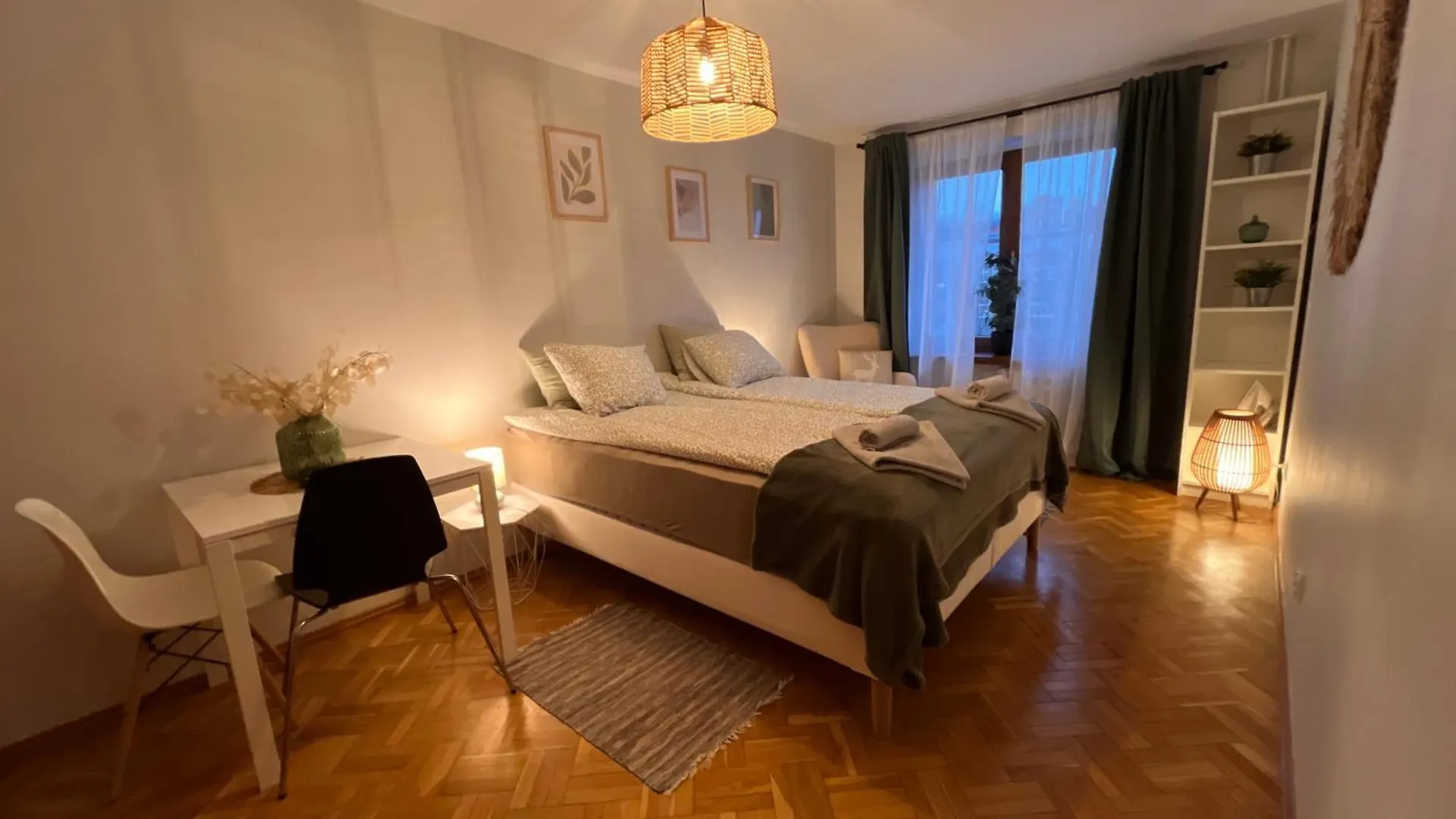 Modern Apartment In The Heart Of Poznan